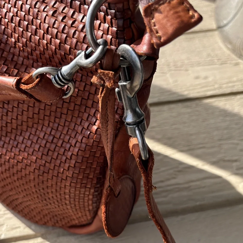 Harbour 2nd leather shoulder and crossbody bag - Picture 11 of 15